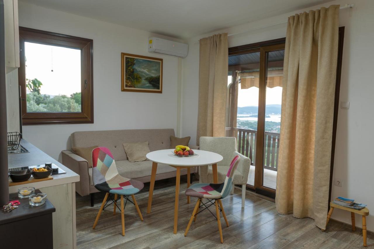 Sunset Holiday Home ティヴァト エクステリア 写真