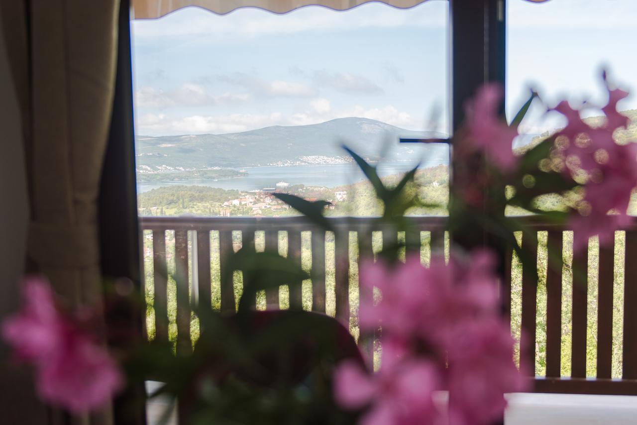 Sunset Holiday Home ティヴァト エクステリア 写真